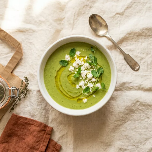 Crème de petits pois, menthe & feta